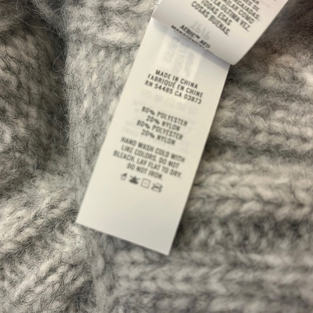 Aerie New Gray Boxy Cable Knit Fringe Cable Oversized Poncho Pullover Size XS S - Picture 8 of 8